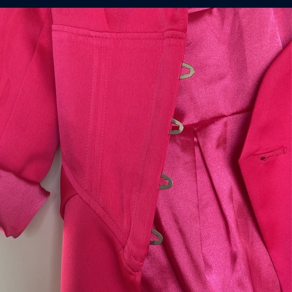 Pink satin blazer dress - Picture 4 of 4